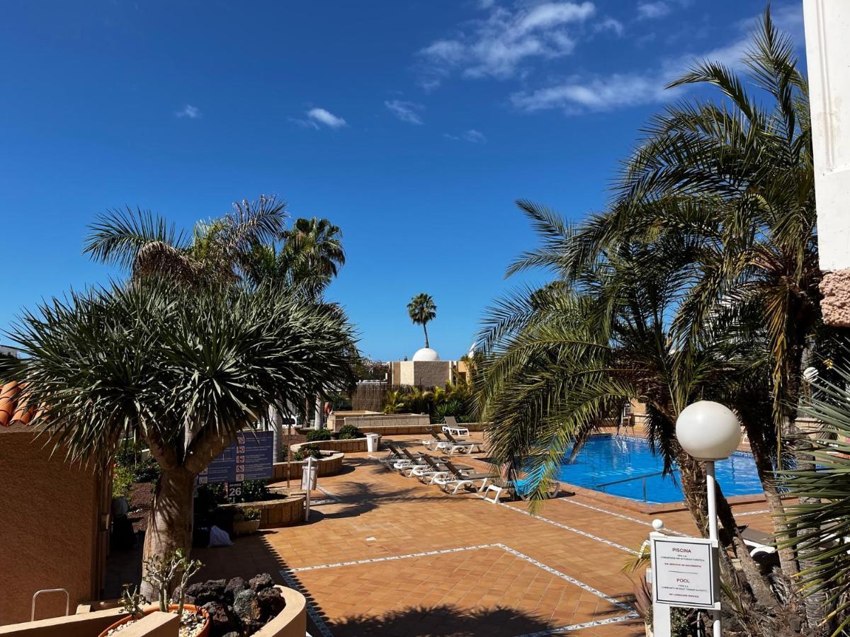 Borinquen Studio Apartment Playa Fanabe Exterior foto
