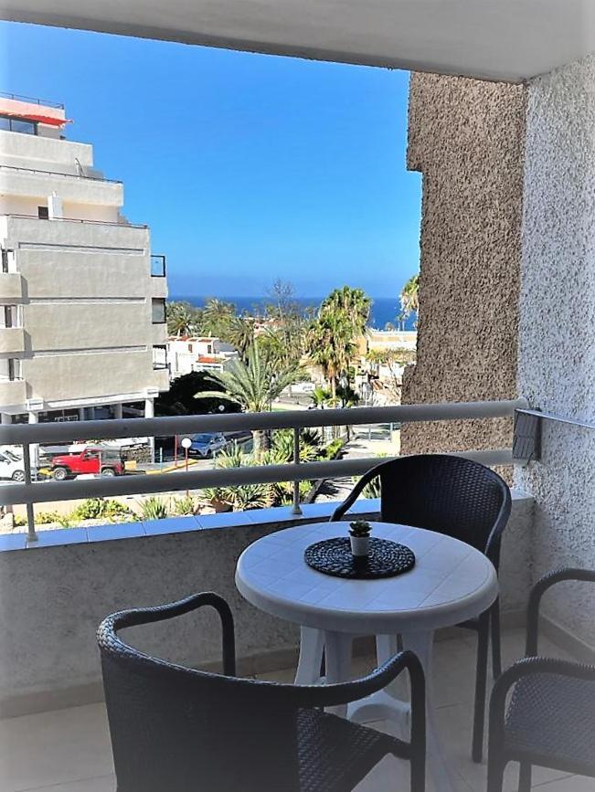 Borinquen Studio Apartment Playa Fanabe Exterior foto